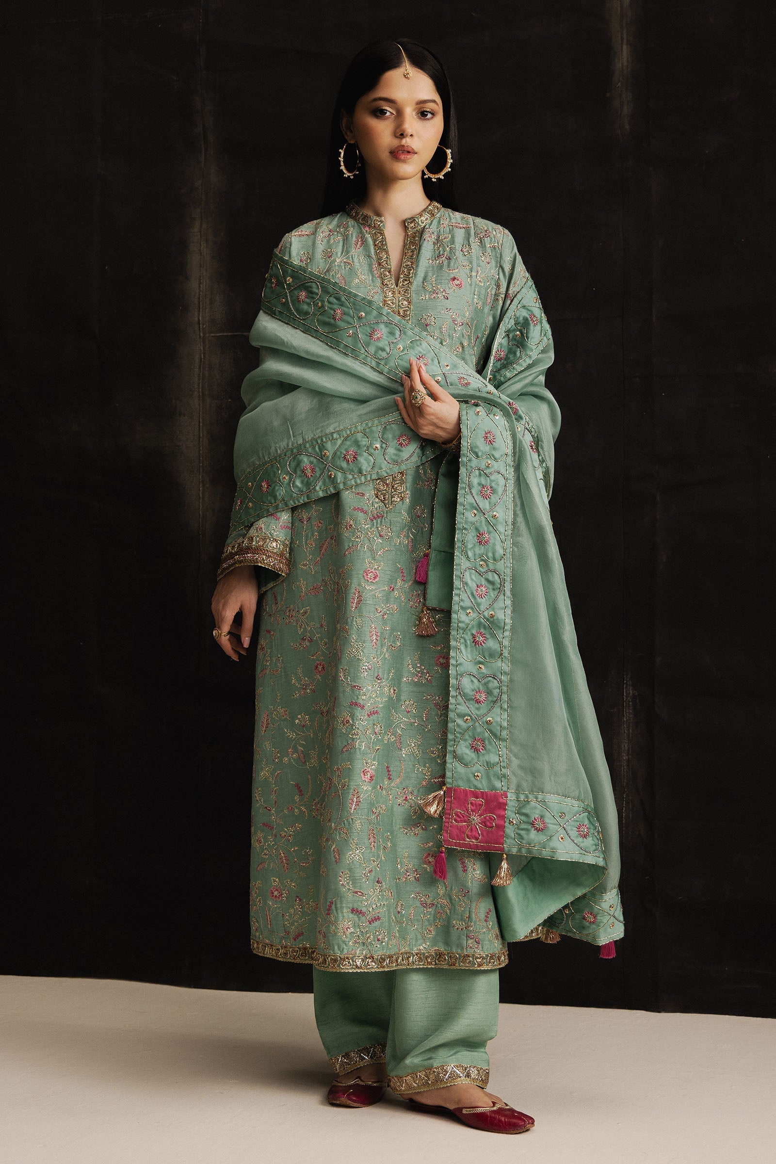 luxury wedding outfits